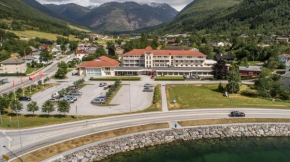 Hotels in Jølster